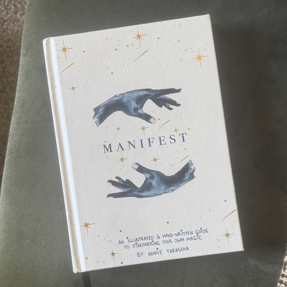 Manifest Illustrated Guide Book